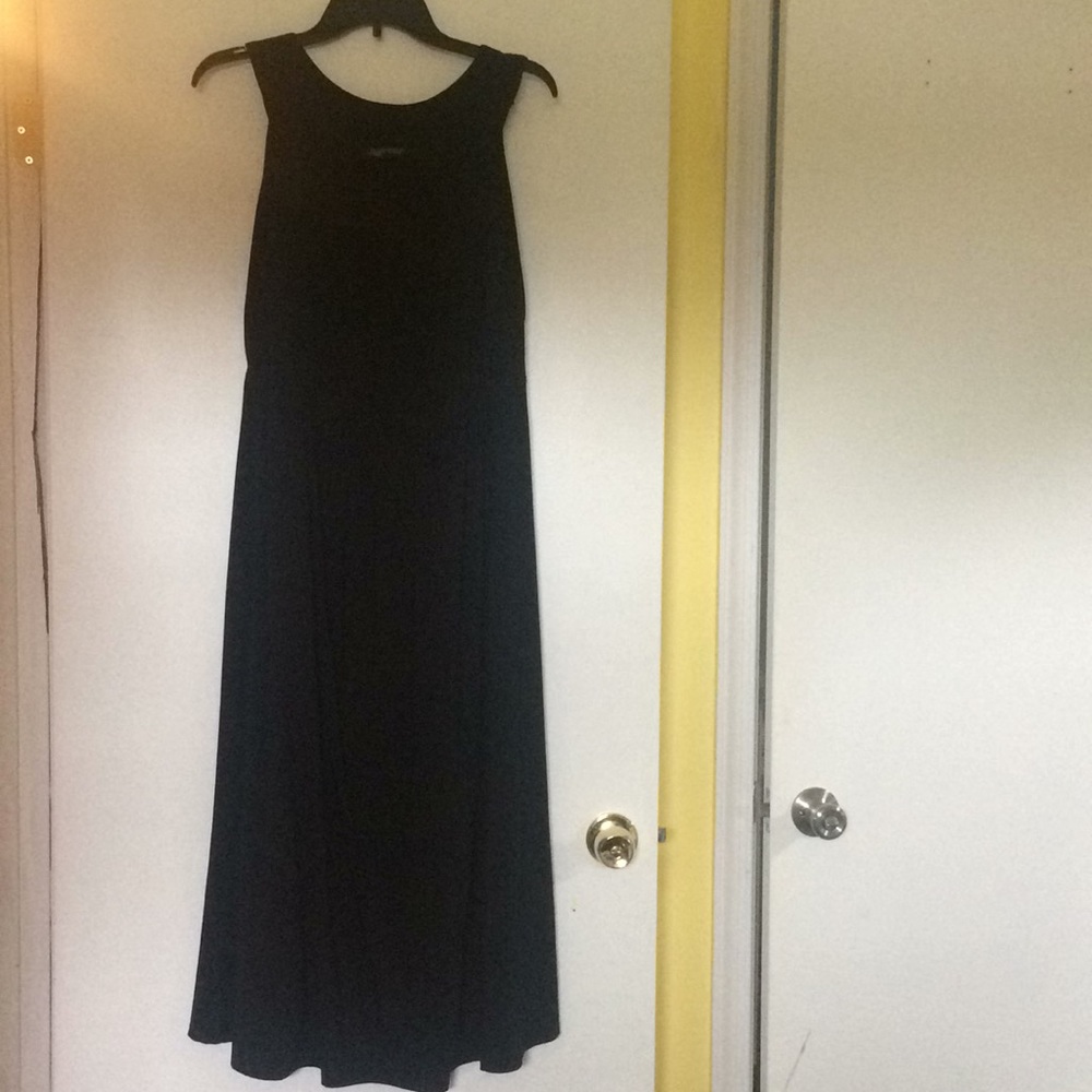 HOT DEAL (4 for 25) Pretty black maxi dress
